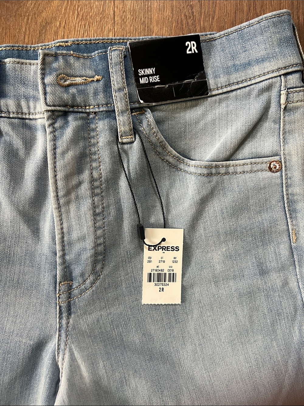 Express Skinny Mid Rise - Picture 2 of 4